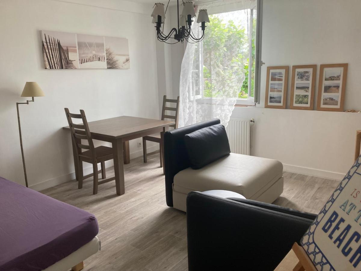 Appartement 2/3 personnes à 10 minutes de Contis plage  Saint-Julien-en-Born Esterno foto